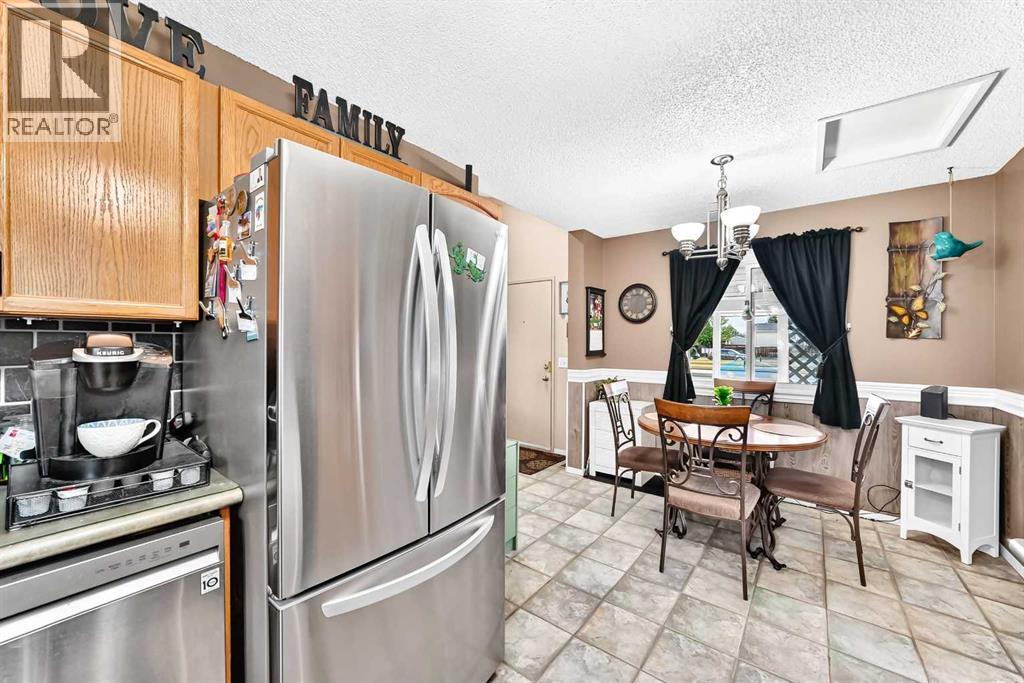 45 Taradale Close Ne Property Photo 12