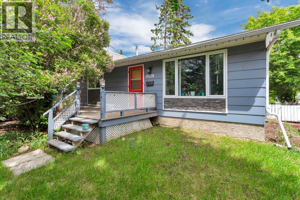 6749 59 Avenue Property Photo 1