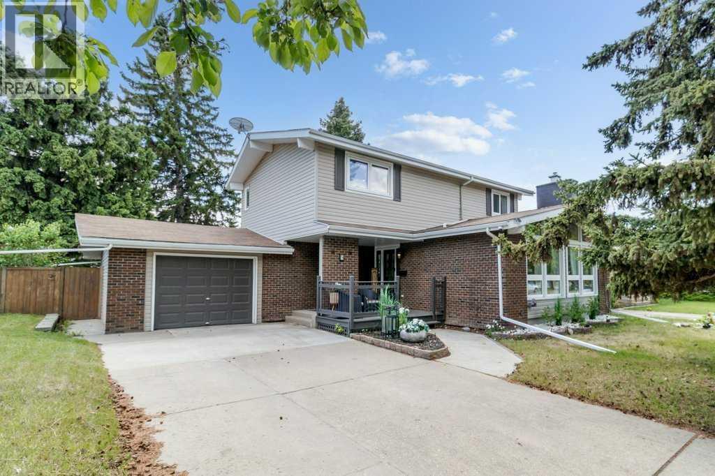 5 Selkirk Boulevard Property Photo 1
