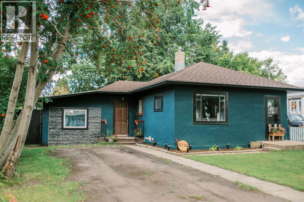5720 50a Avenue Photo de la propriété 1