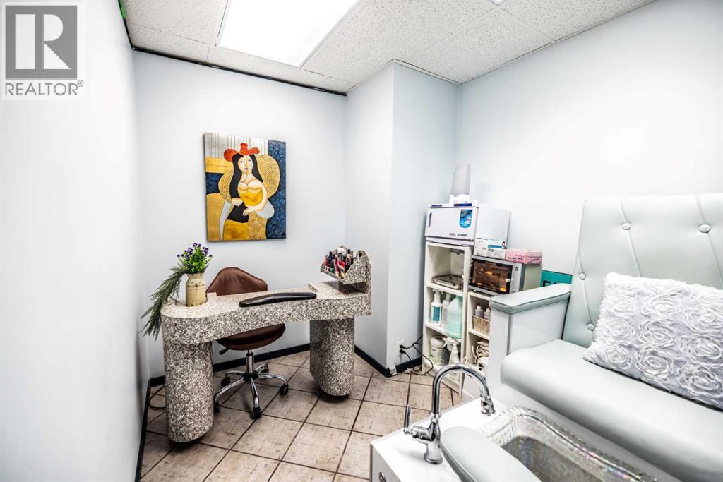 A2344756 Property Photo 5