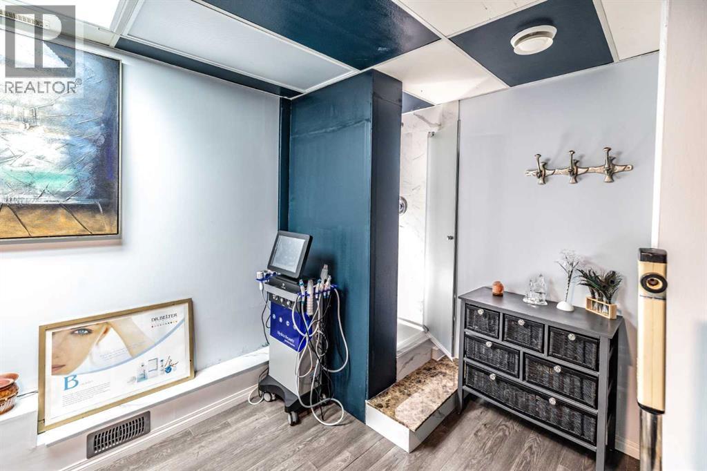 A2344756 Property Photo 11
