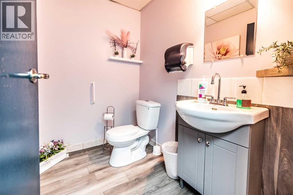 A2344756 Property Photo 14