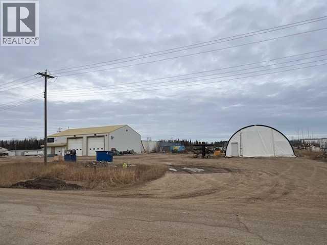 11916 95 Street Property Photo 1
