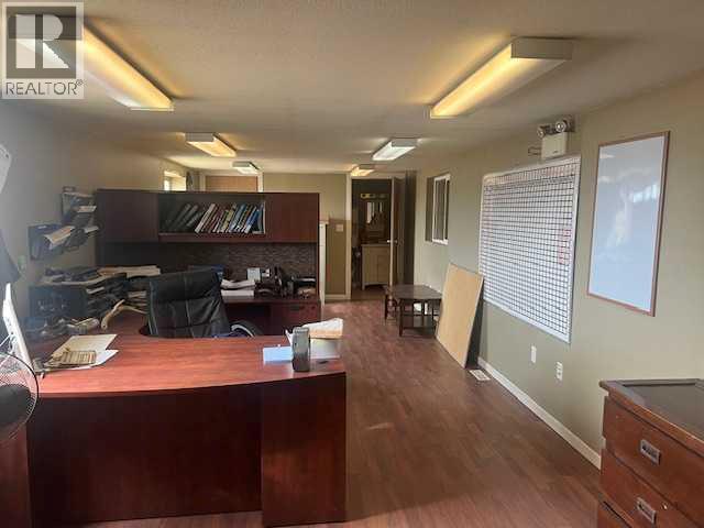 11916 95 Street Property Photo 12
