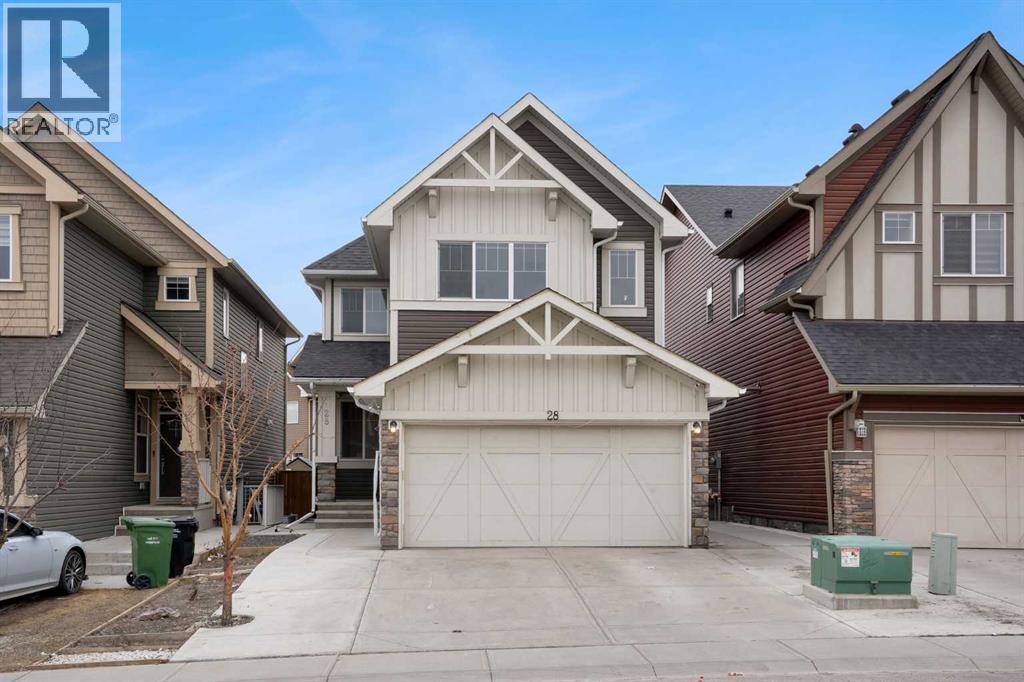 28 Saddlelake Common Ne Property Photo 1