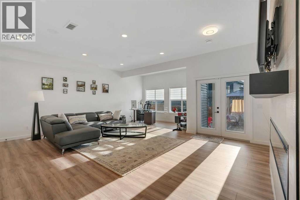 128 Precedence Hill Property Photo 44