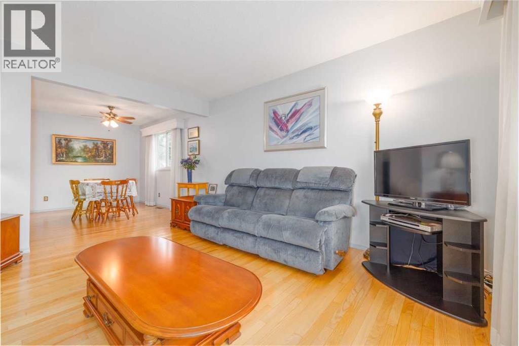 67 Huntham Road Ne Property Photo 5