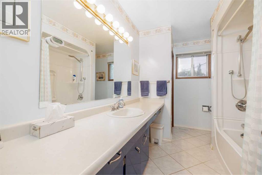 67 Huntham Road Ne Property Photo 14
