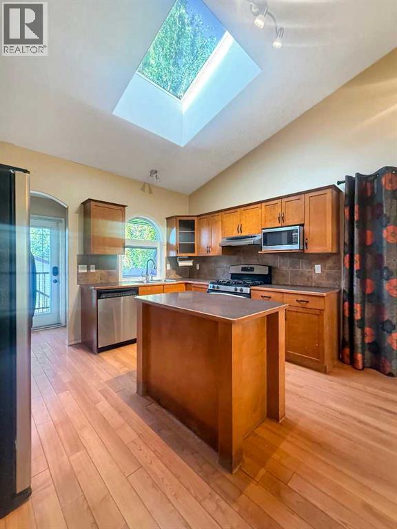 105 Riverwood Manor W Property Photo 5