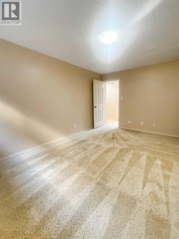 105 Riverwood Manor W Property Photo 12
