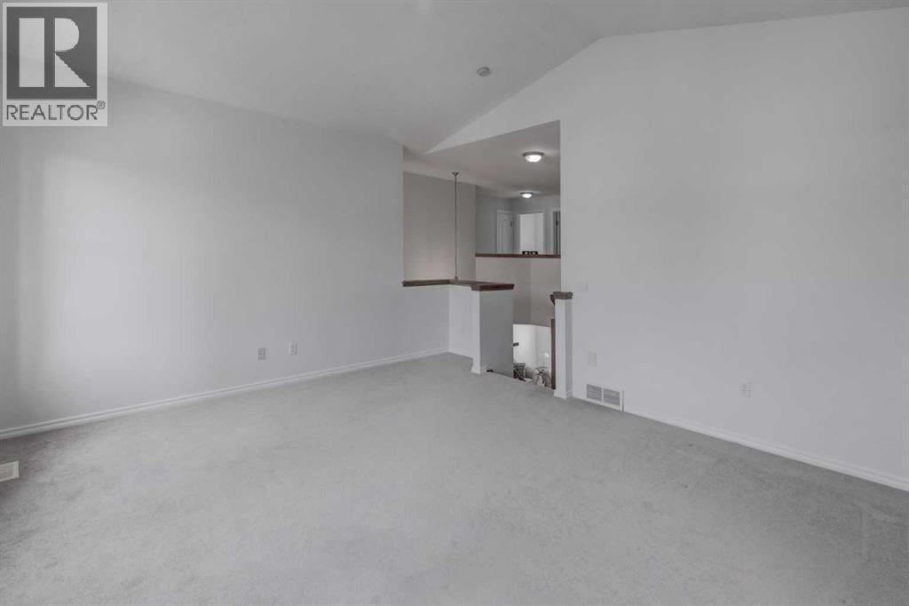 27 Rockyspring Gate Nw Property Photo 18