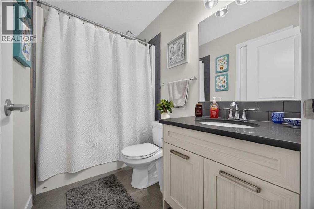 2584 Ravenslea Gardens Se Property Photo 33
