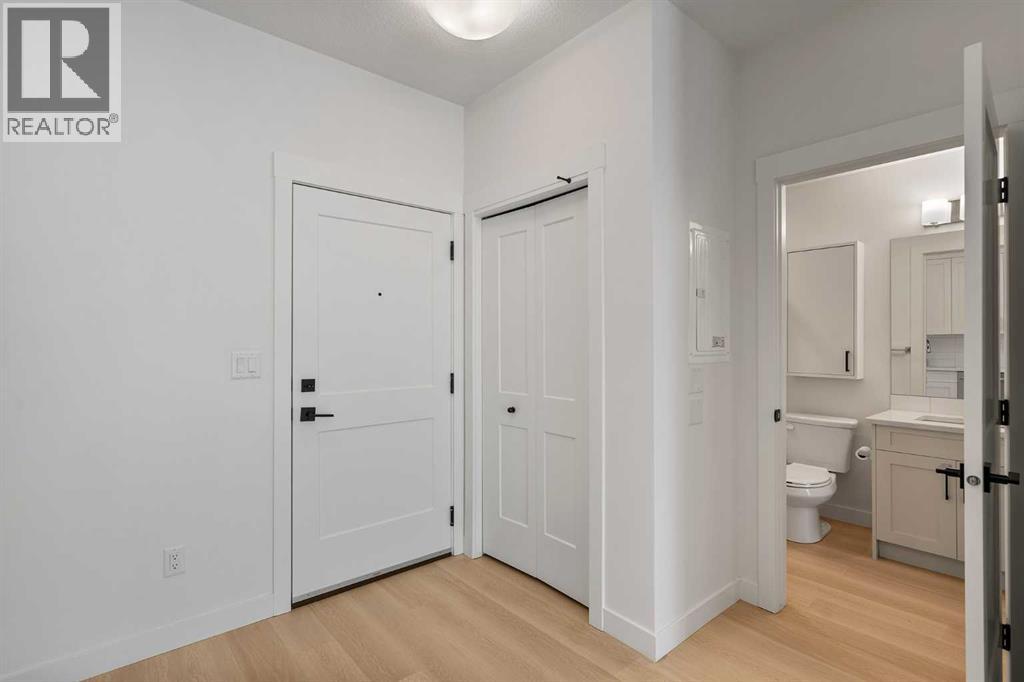 200 Seton Circle Southeast Property Photo 2