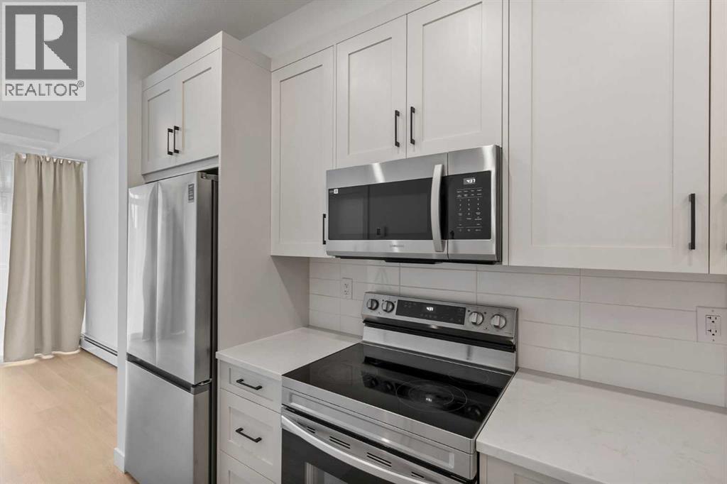 200 Seton Circle Southeast Property Photo 8
