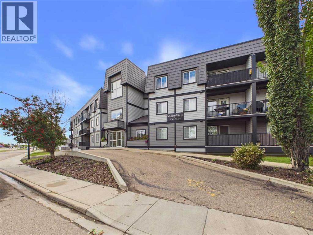 3730 50 Avenue Property Photo 1