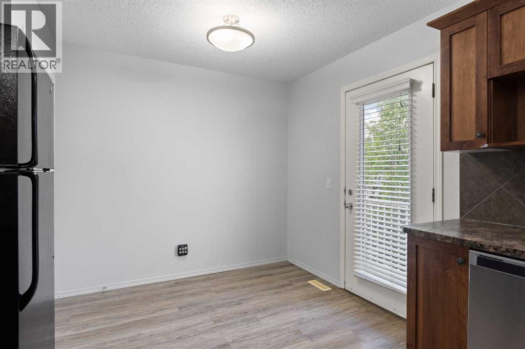 902 Prairie Sound Circle Nw Property Photo 8