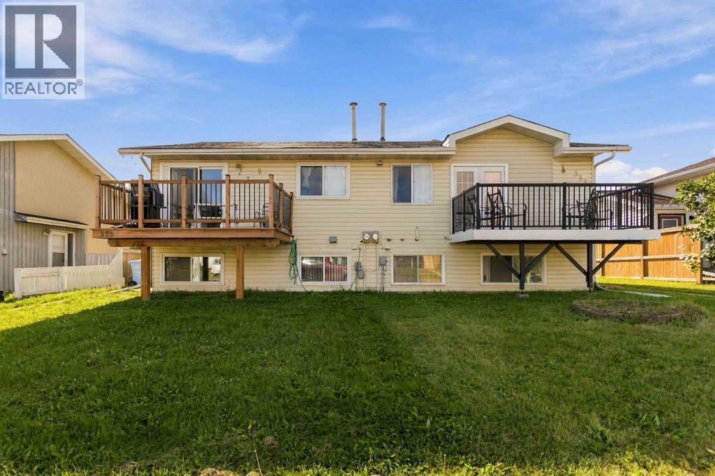 329 Ross Haven Drive Property Photo 1