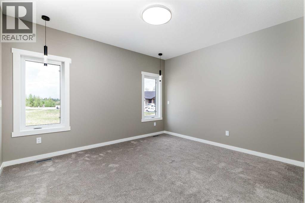 52 Everson Close Property Photo 16