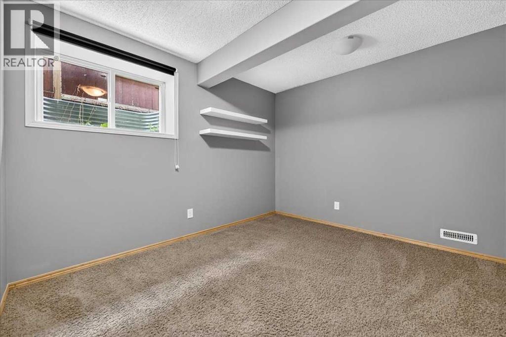 177 Royal Birch Terrace Nw Property Photo 42
