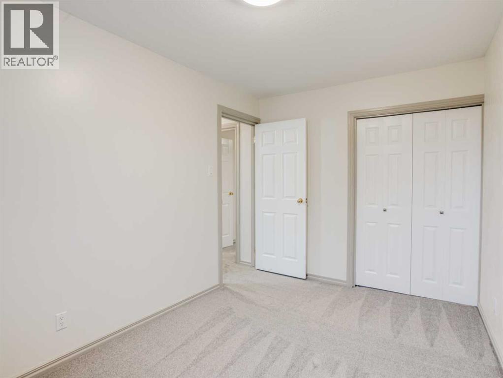 230 Eagle Road N Property Photo 11