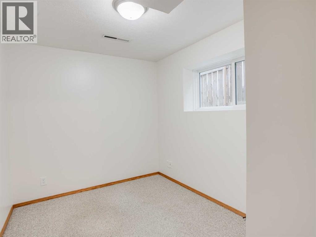 230 Eagle Road N Property Photo 22