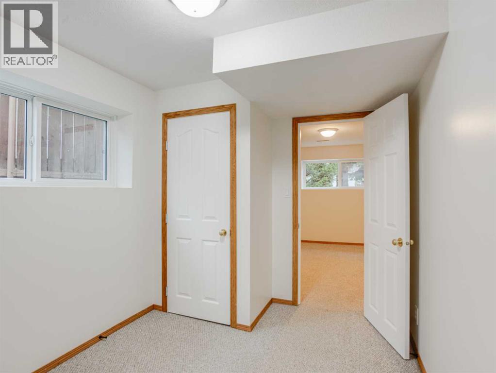 230 Eagle Road N Property Photo 23