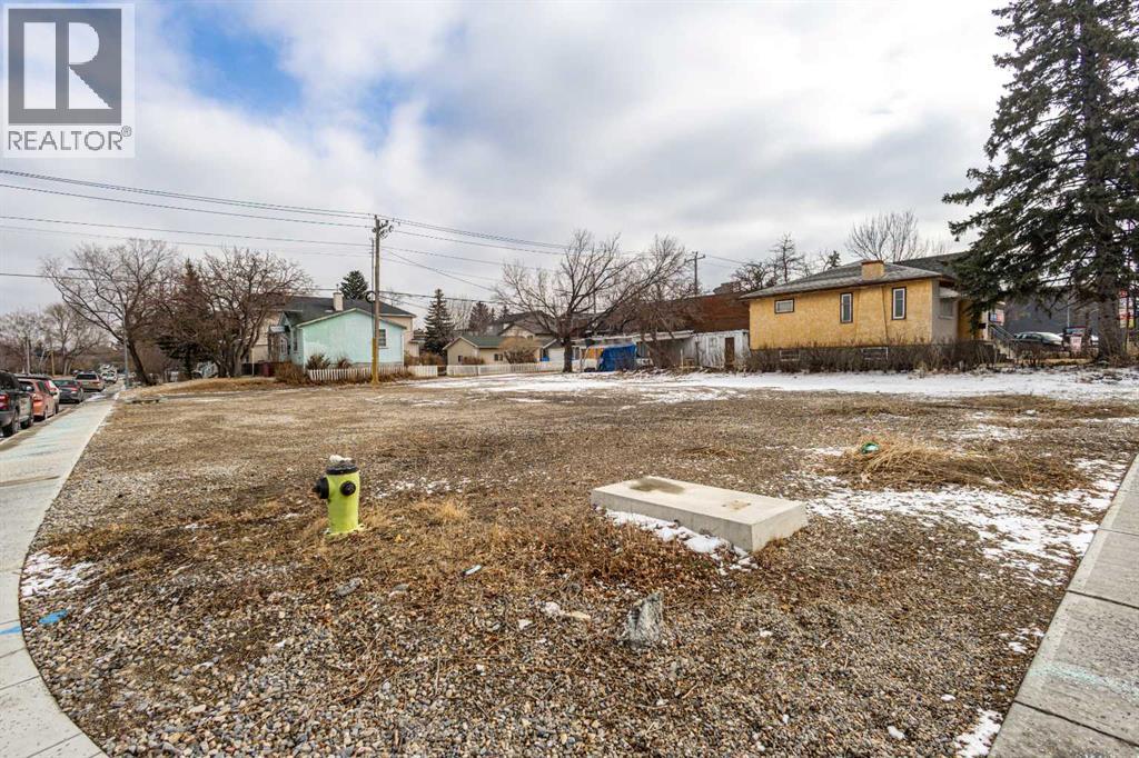 2620 Centre Street Ne Property Photo 13