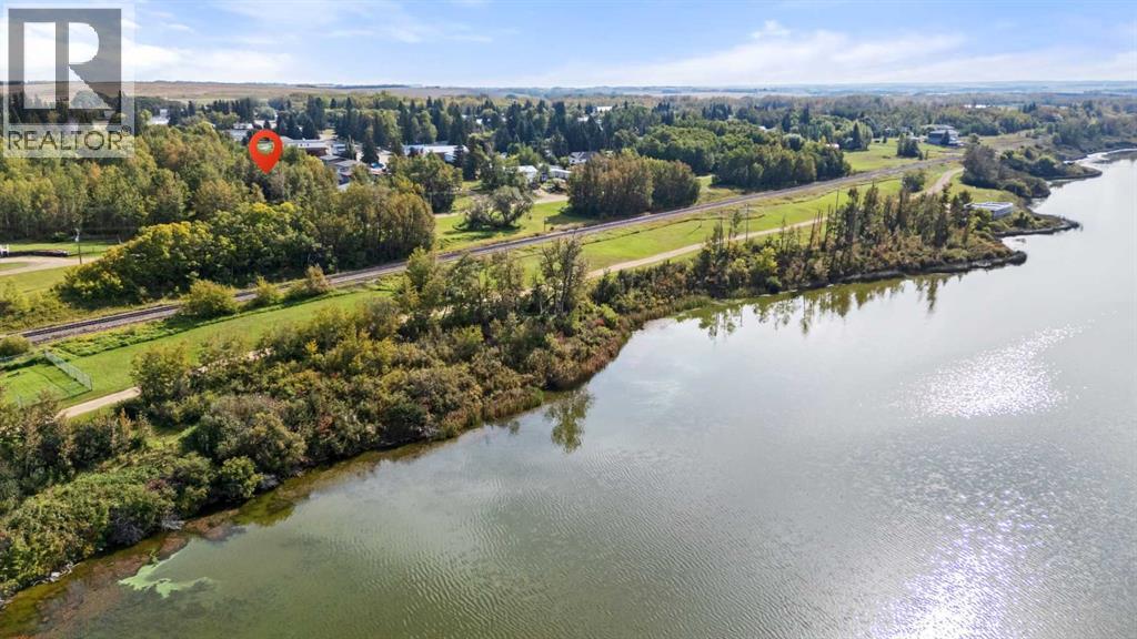 515 Railway Avenue Property Photo 2