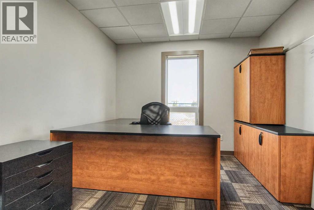 8502 115 Street Property Photo 15