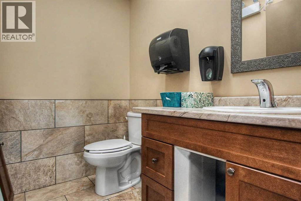 8502 115 Street Property Photo 20
