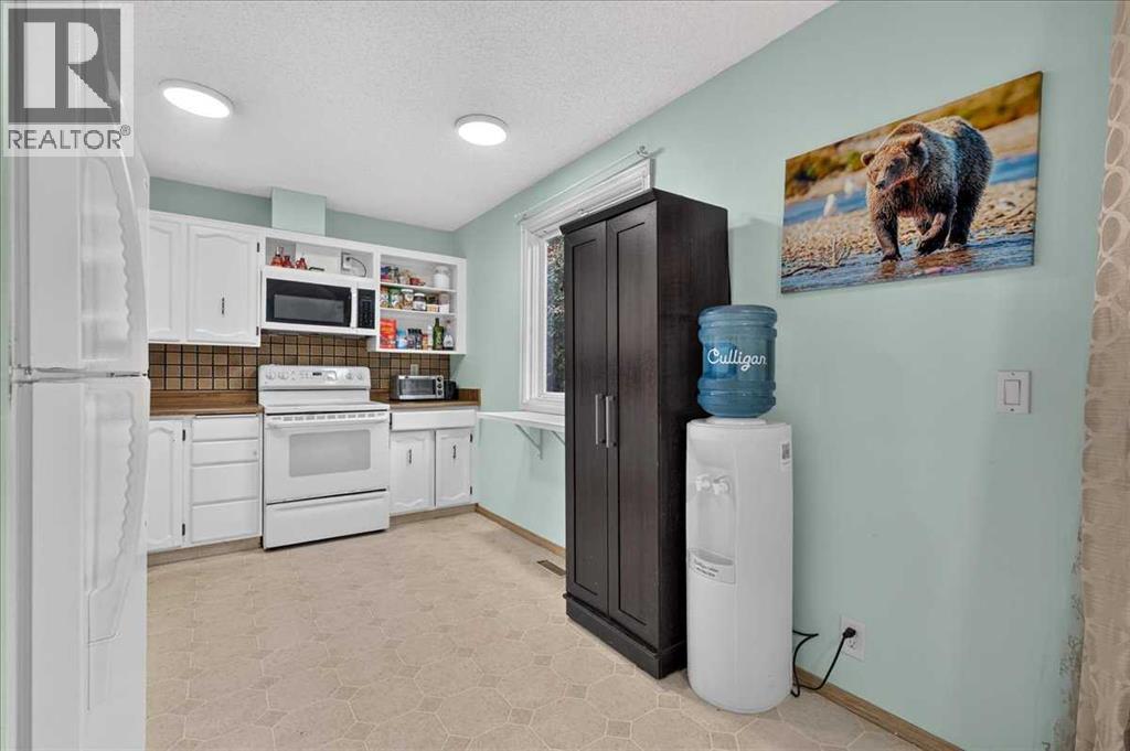 120 Aboyne Place Ne Property Photo 11