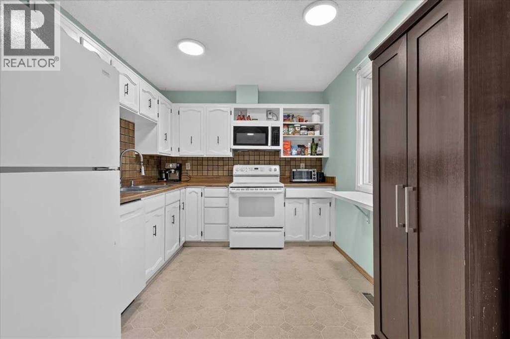 120 Aboyne Place Ne Property Photo 13