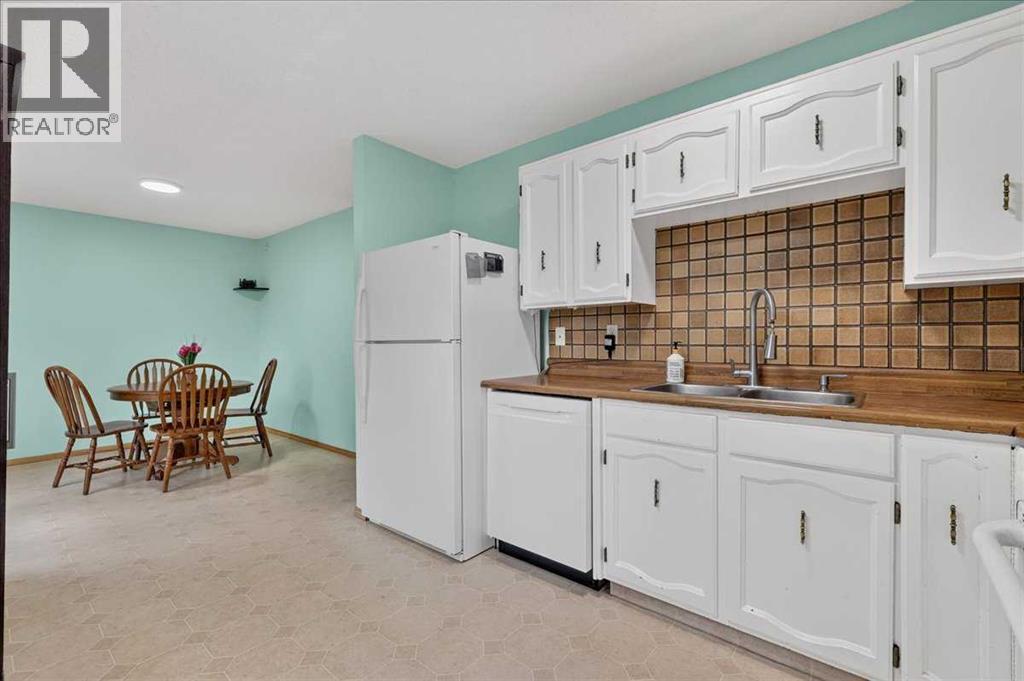 120 Aboyne Place Ne Property Photo 14