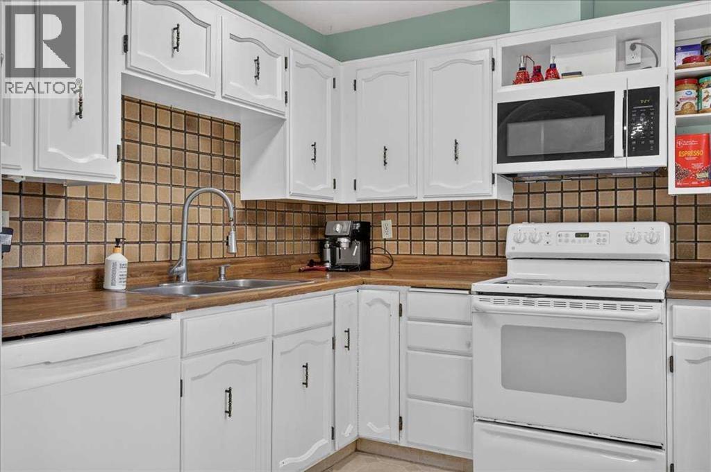 120 Aboyne Place Ne Property Photo 16