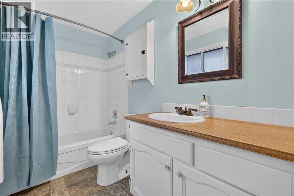 120 Aboyne Place Ne Property Photo 25