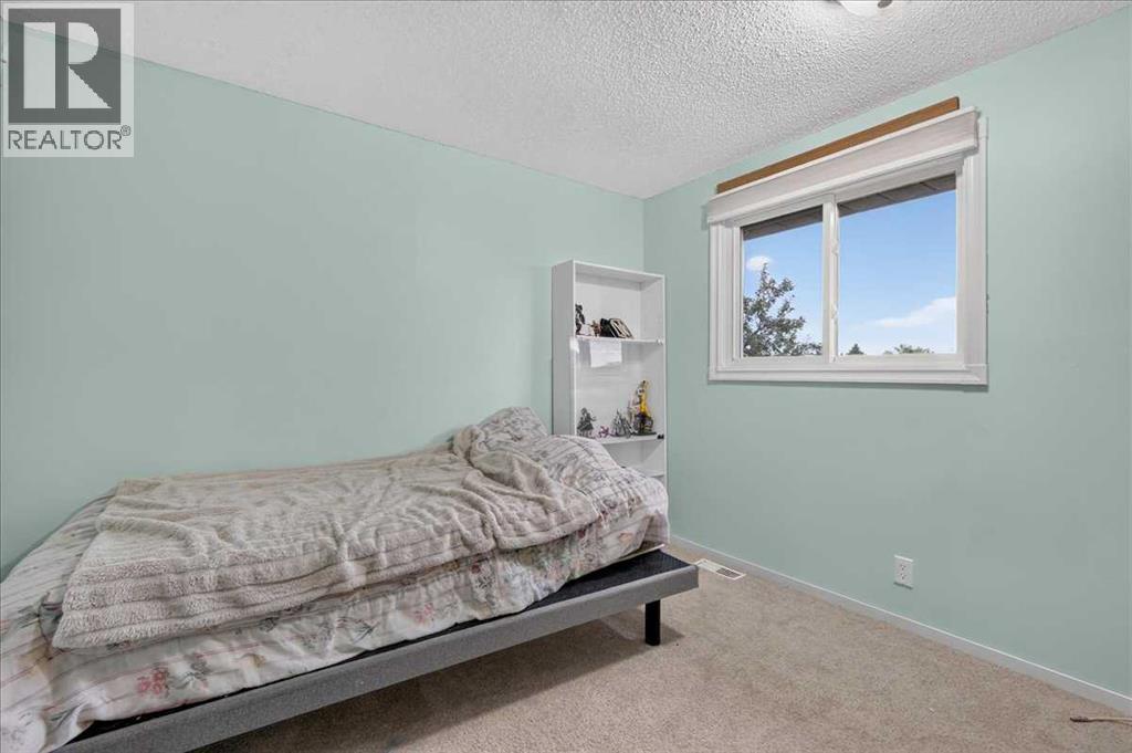 120 Aboyne Place Ne Property Photo 26
