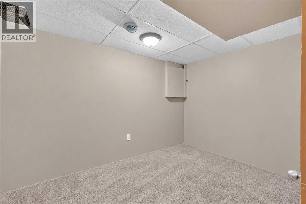 120 Aboyne Place Ne Property Photo 33