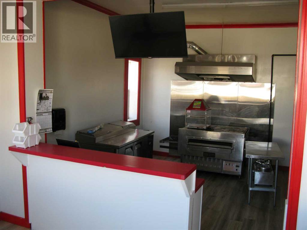 433 2 Avenue Property Photo 3