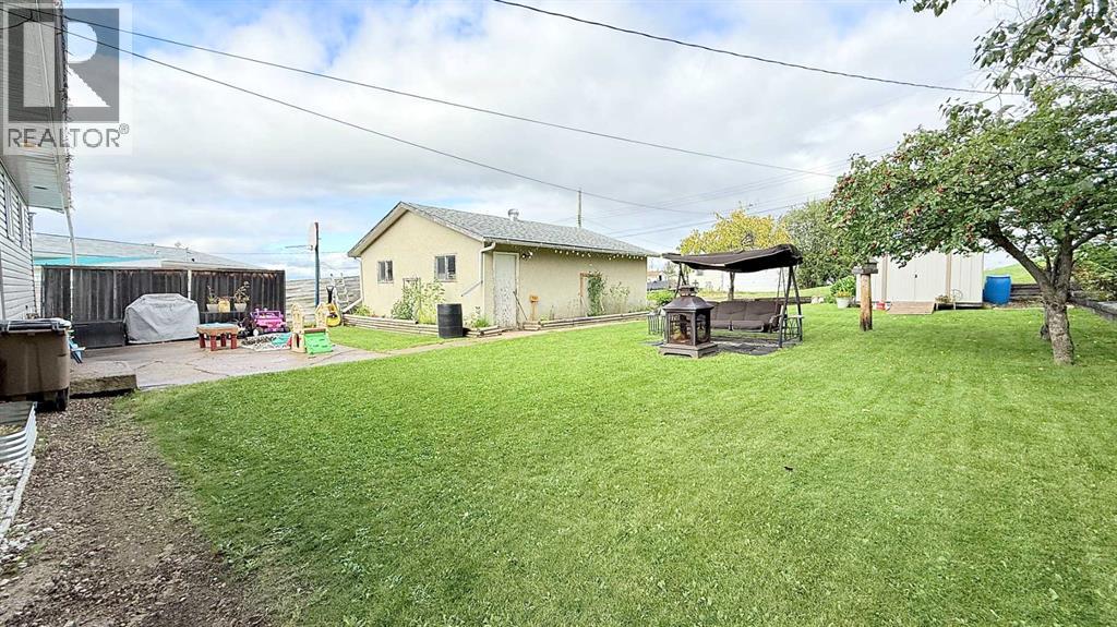 5317 Birch Crescent Property Photo 4