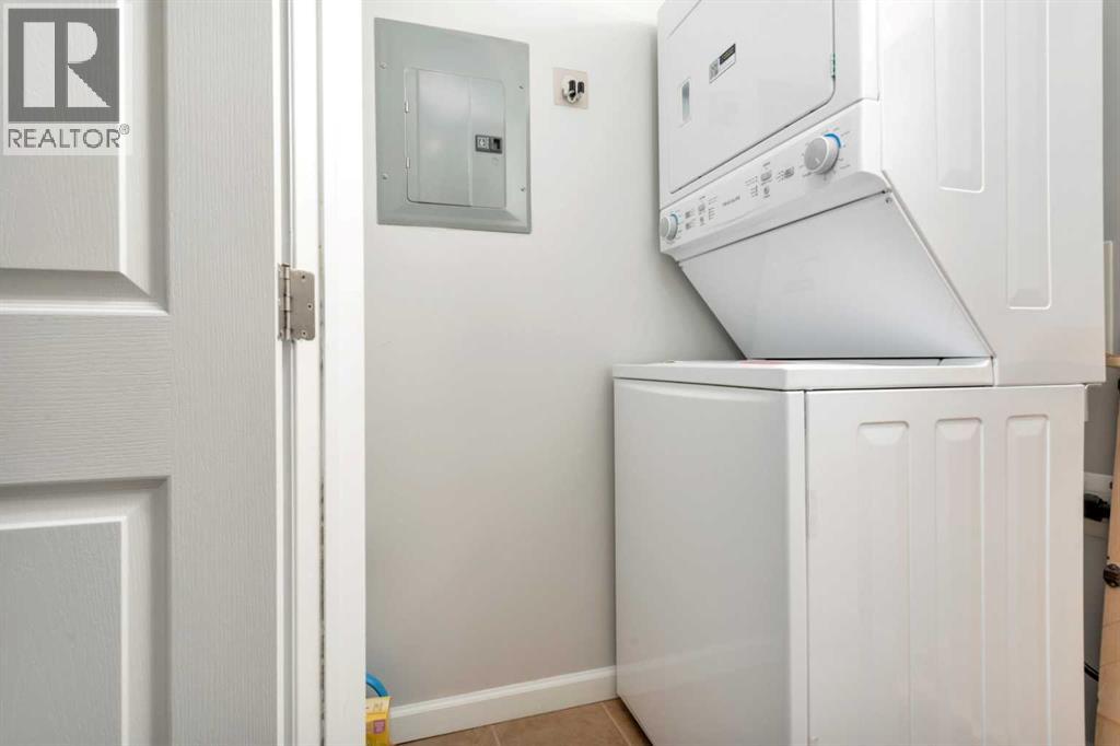 5040 53 Street Property Photo 15