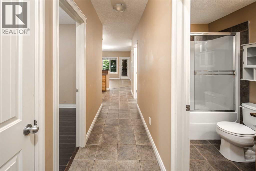 110 12 Avenue Northeast Property Photo 19