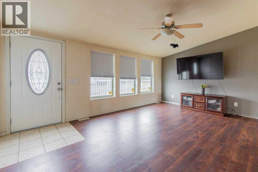503 5 Avenue Property Photo 7
