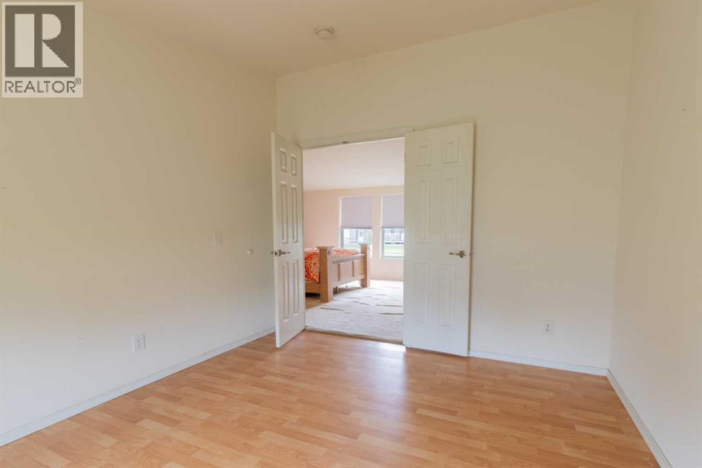 503 5 Avenue Property Photo 21