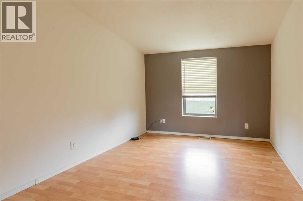 503 5 Avenue Property Photo 22