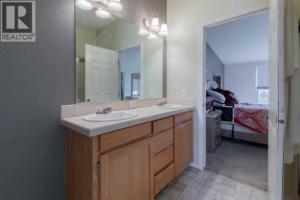 503 5 Avenue Property Photo 23