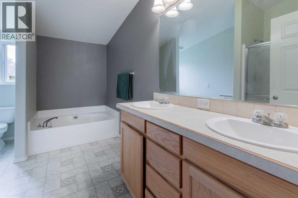 503 5 Avenue Property Photo 24