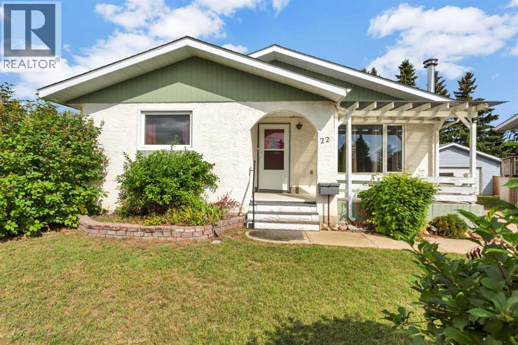 22 Blackstone Avenue Property Photo 1