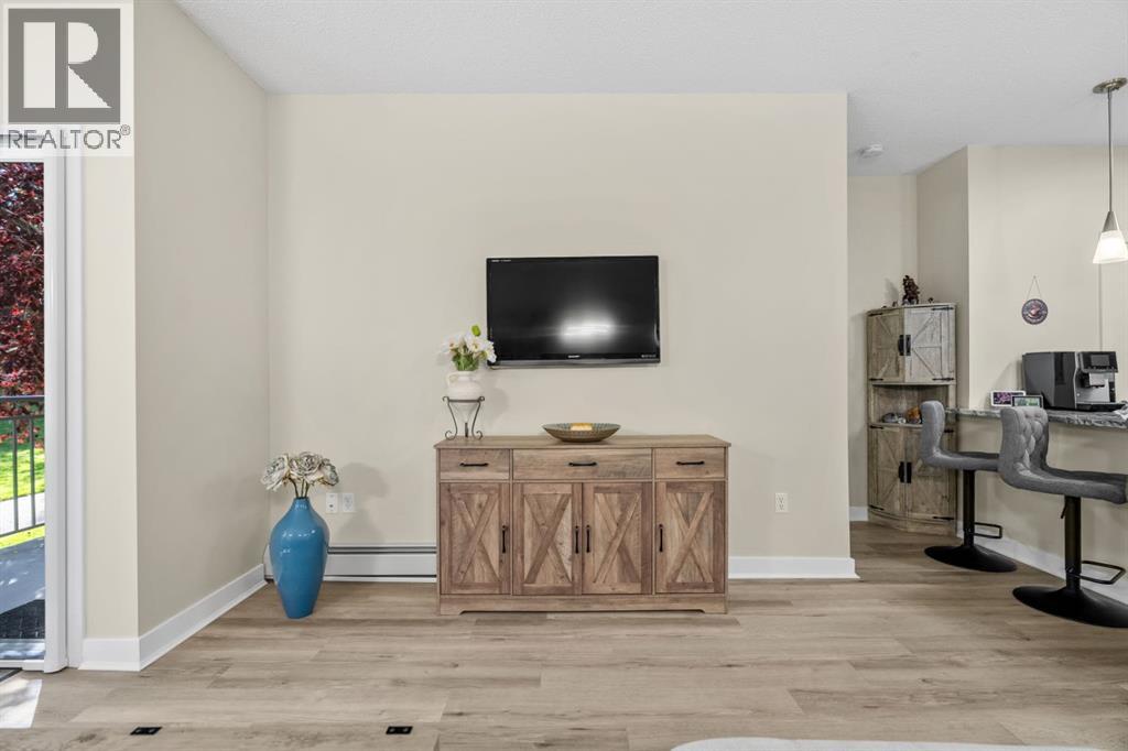 11 Millrise Drive Southwest Property Photo 15