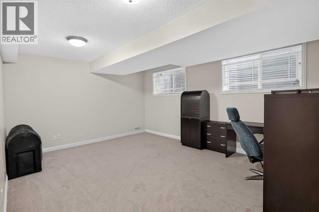 646 Chaparral Drive Se Property Photo 24
